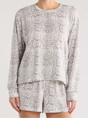 PJ Salvage Snakeskin Long Sleeve Top & Boxer Short Pajamas Size Medium NWT